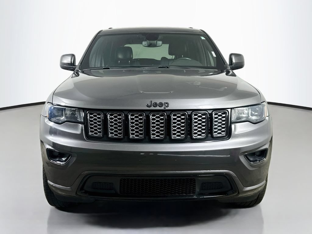 Used 2019 Jeep Grand Cherokee Altitude RWD video 2