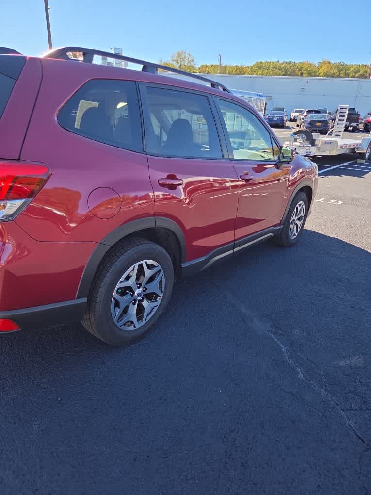 Used 2024 Subaru Forester Premium AWD/4WD image 17