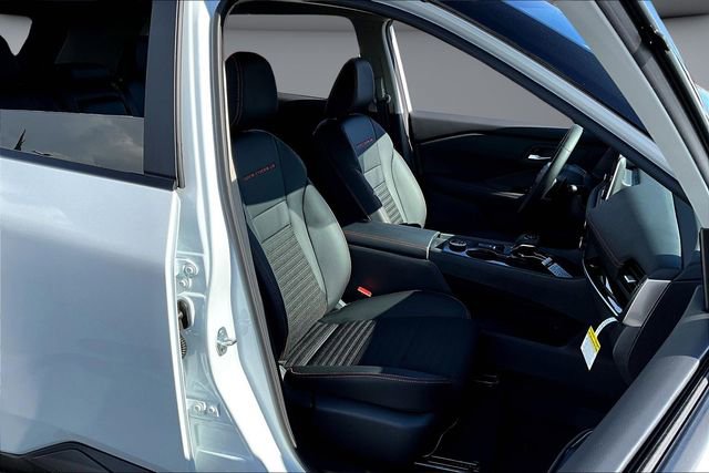 New 2026 Nissan Rogue SV AWD/4WD image 10