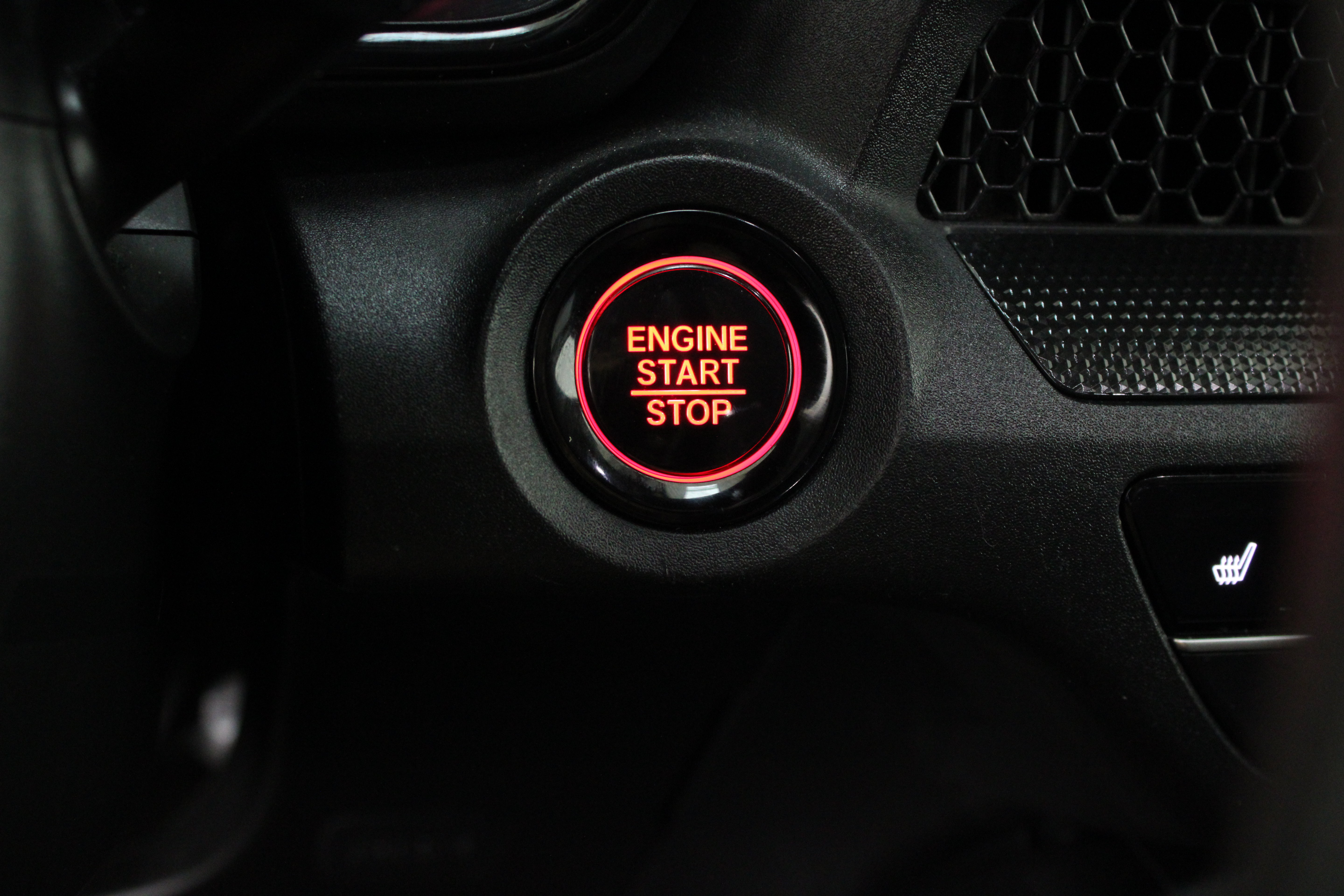 Used 2025 Honda CR-V EX image 18
