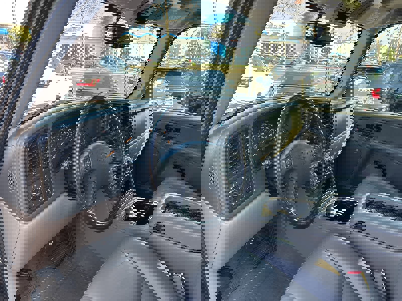 Used 2005 Chevrolet Avalanche Z71 w/ Sun And Sound Package image 33