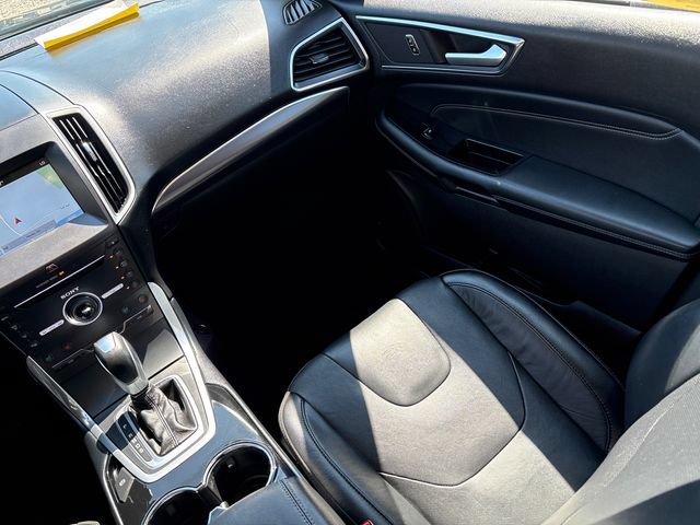 Used 2016 Ford Edge Titanium w/ Equipment Group 301A AWD/4WD image 21