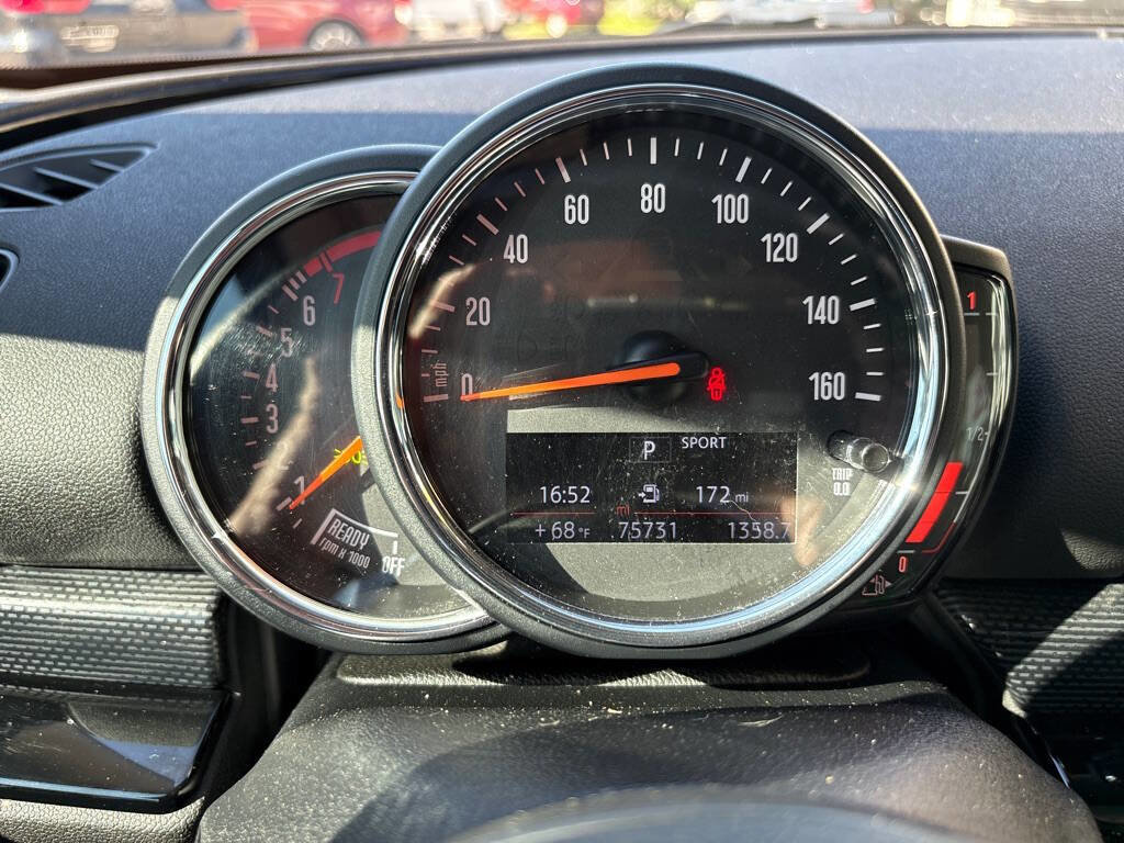 Used 2019 MINI Cooper Clubman S w/ Premium Package image 11