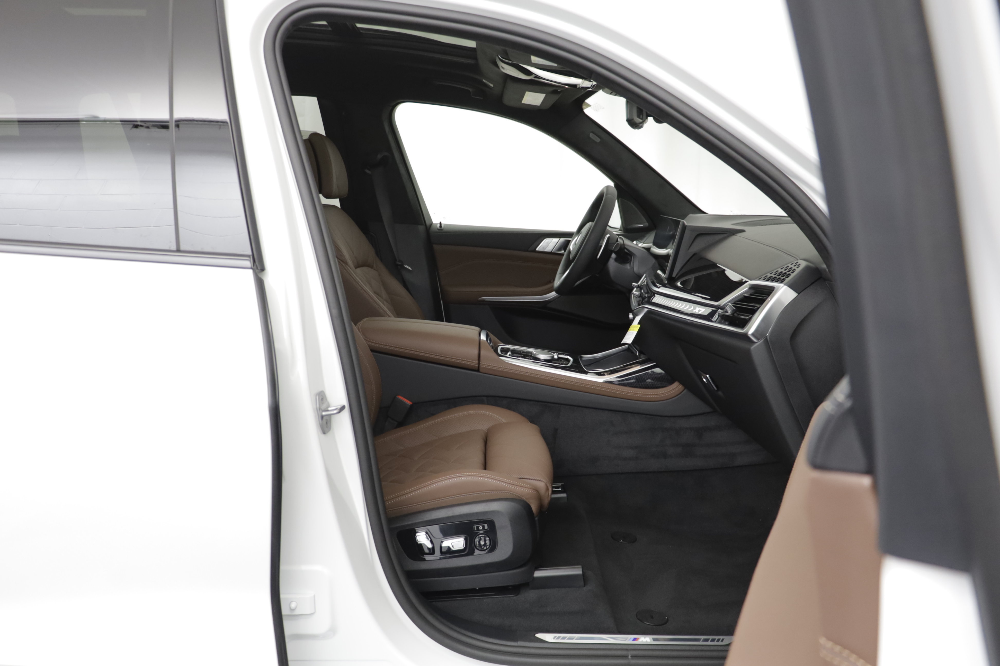 New 2027 BMW X7 xDrive40i w/ M Sport Package AWD/4WD image 20
