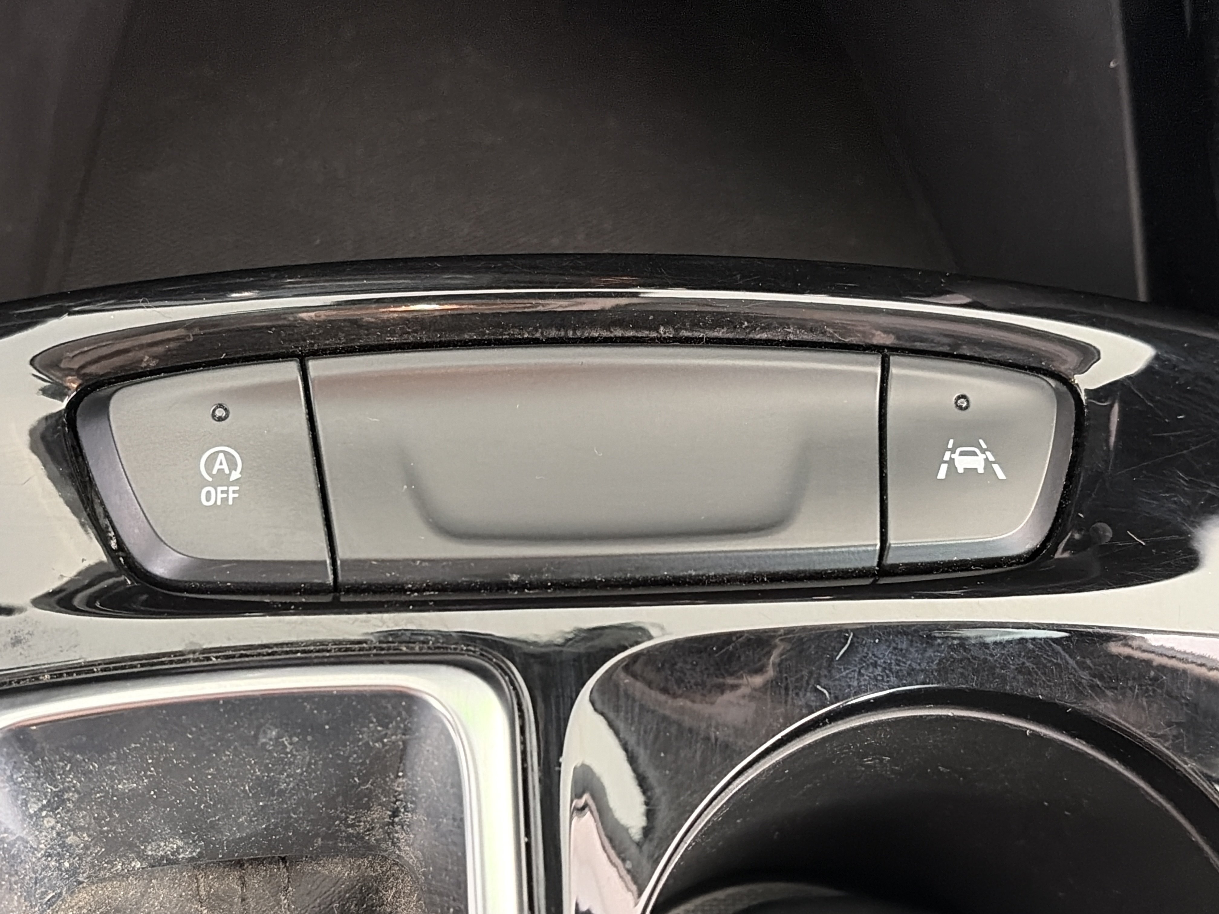 Used 2024 Chevrolet Trax LT w/ Driver Confidence Package FWD image 25