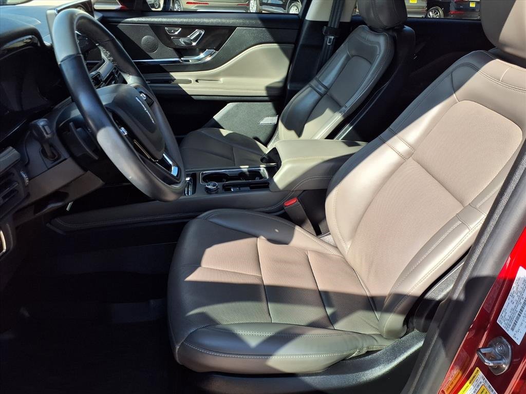 Certified 2023 Lincoln Corsair Reserve w/ Jet Appearance Package image 23