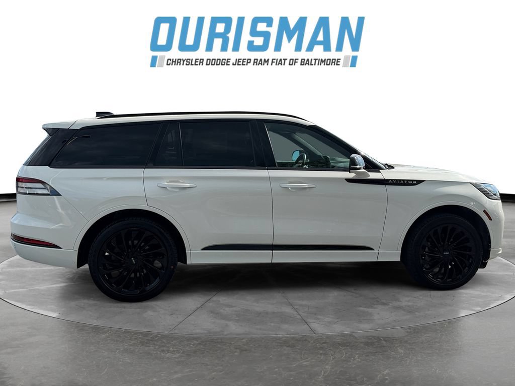 Used 2025 Lincoln Aviator Reserve w/ Jet Appearance Package AWD/4WD image 7