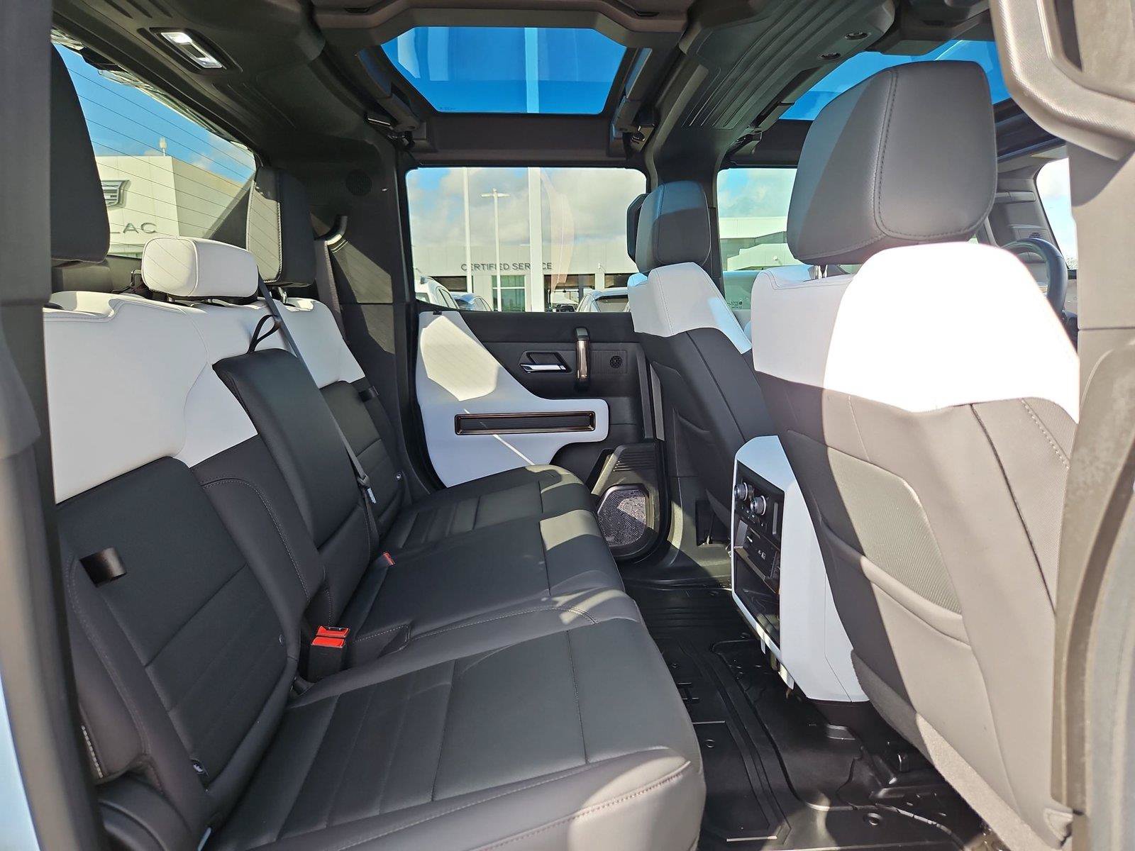 Used 2024 GMC Hummer EV 2X w/ Extreme Off-Road Package AWD/4WD image 29