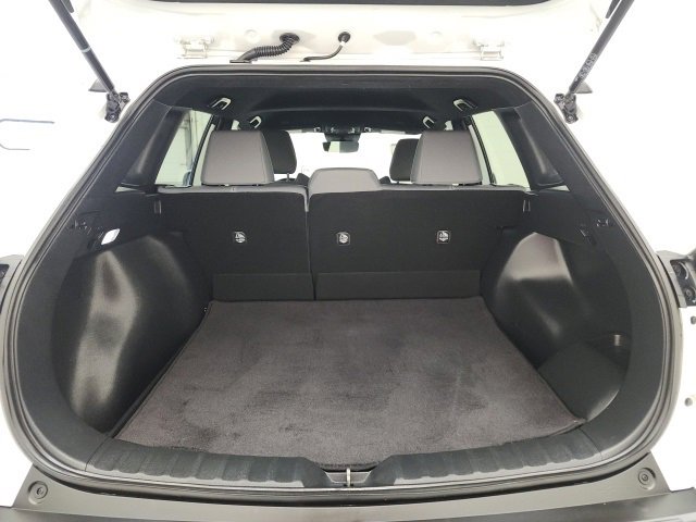 Certified 2024 Toyota Corolla Cross SE image 28