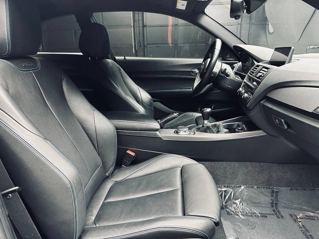 Used 2017 BMW M2 RWD image 18