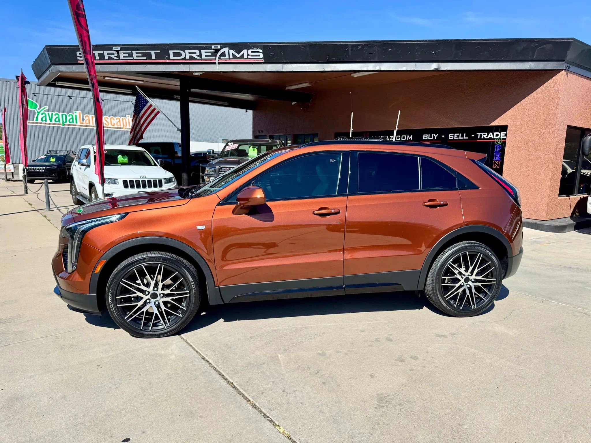 Used 2020 Cadillac XT4 Sport FWD image 1
