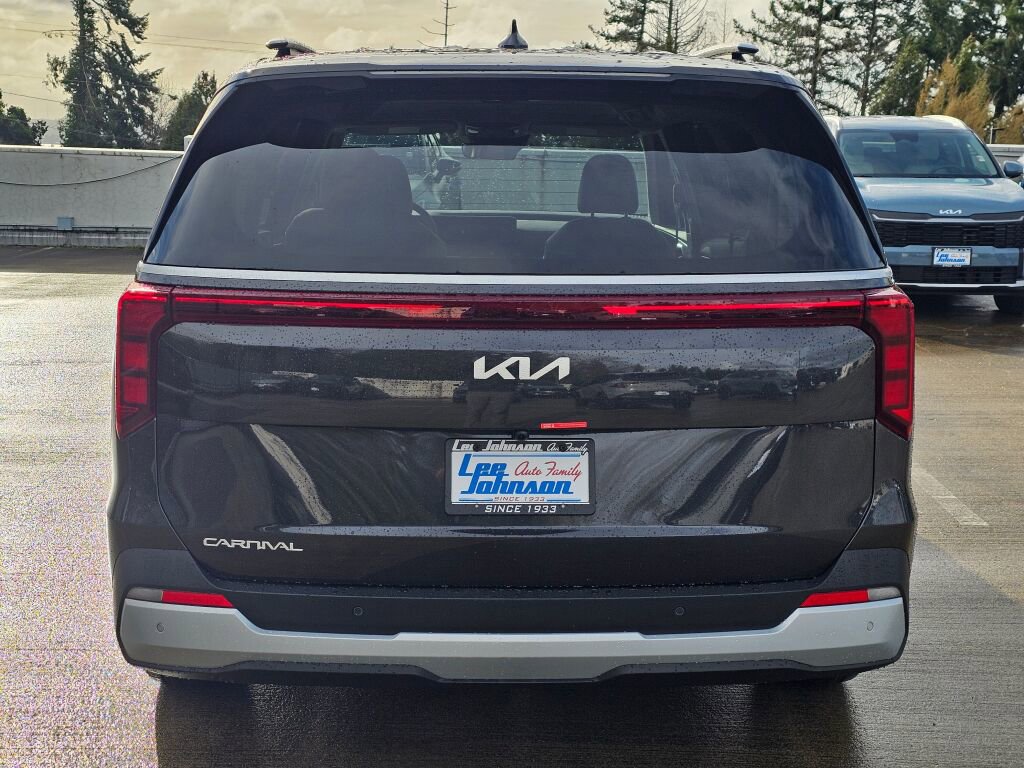 New 2026 Kia Carnival EX image 6