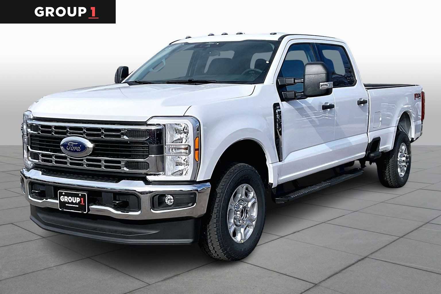 New 2026 Ford F350 XLT w/ FX4 Off-Road Package