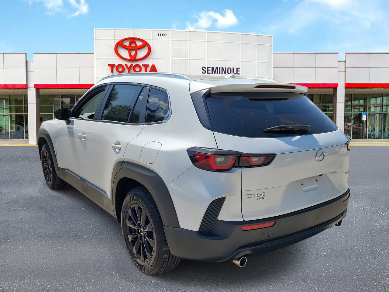 Used 2025 MAZDA CX-50 AWD 2.5 S w/ Premium Package image 4