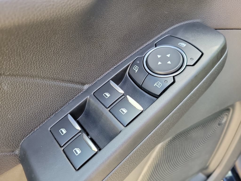 Used 2021 Ford Escape SE w/ Cold Weather Package FWD image 16