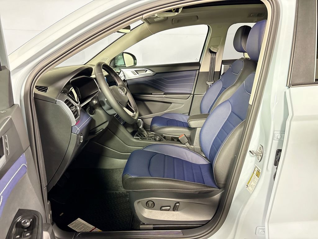 New 2026 Volkswagen Taos SEL AWD/4WD image 11