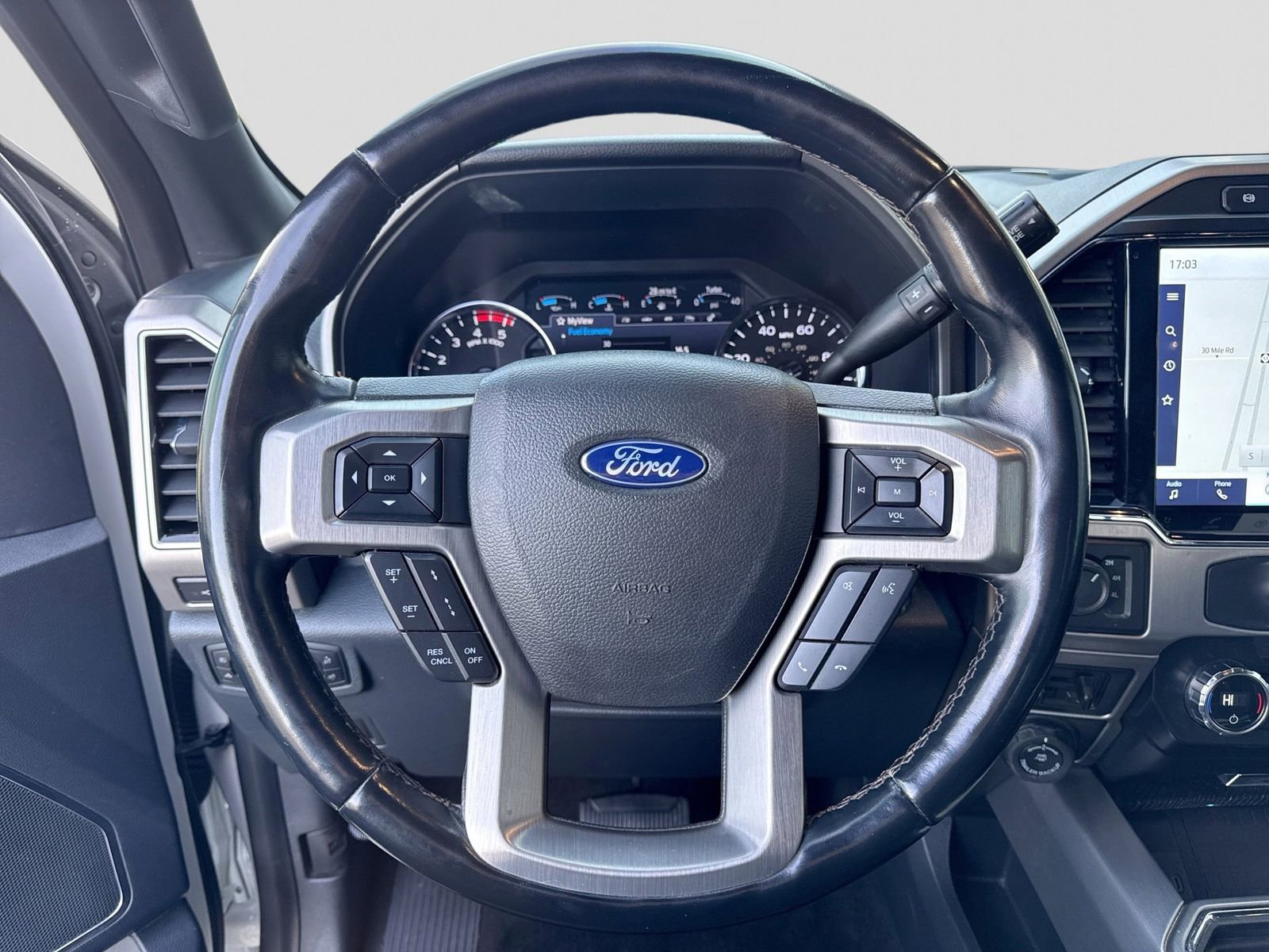 Certified 2022 Ford F250 Platinum w/ FX4 Off-Road Package image 23