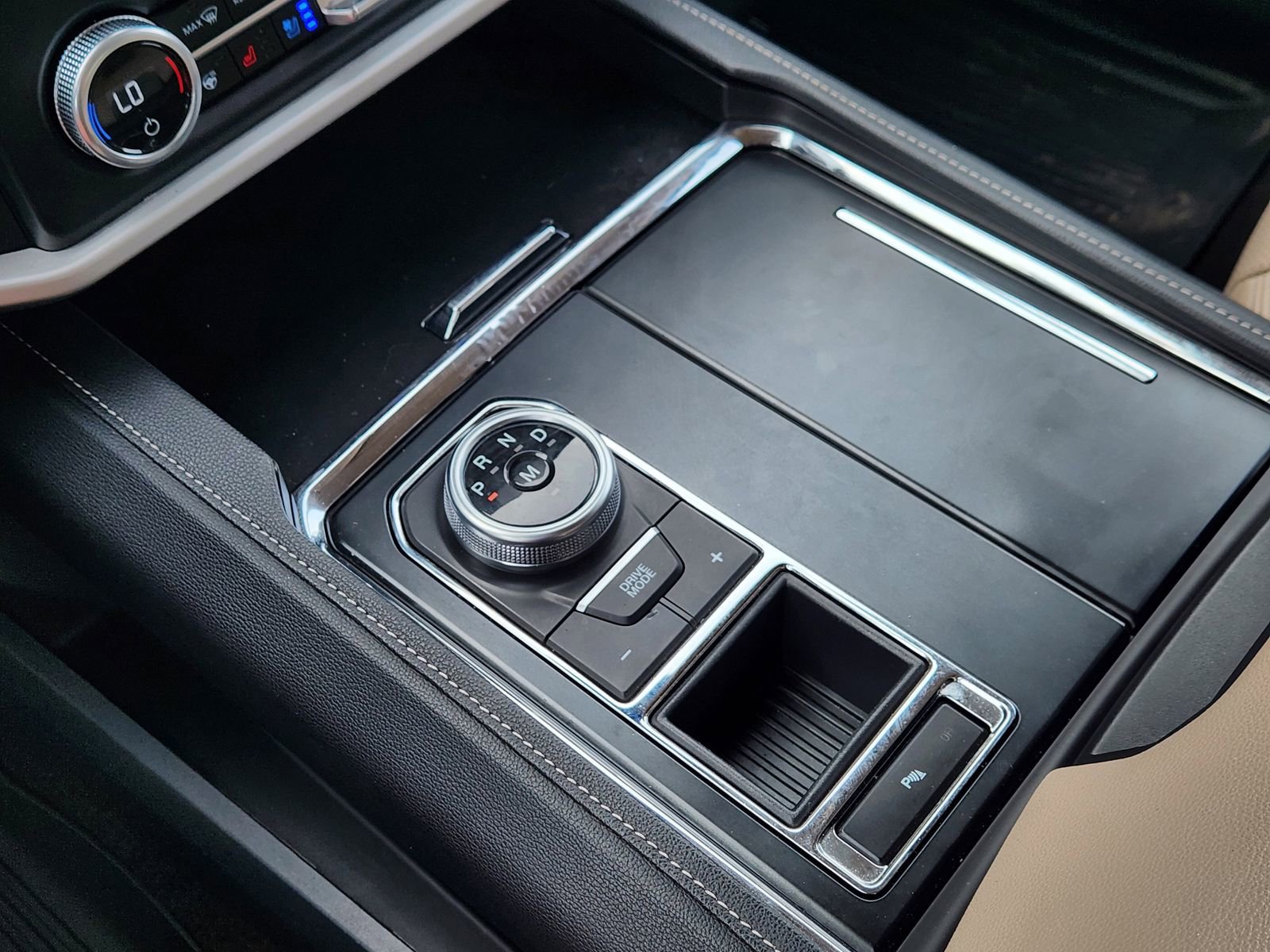 Used 2022 Ford Expedition XLT RWD image 23