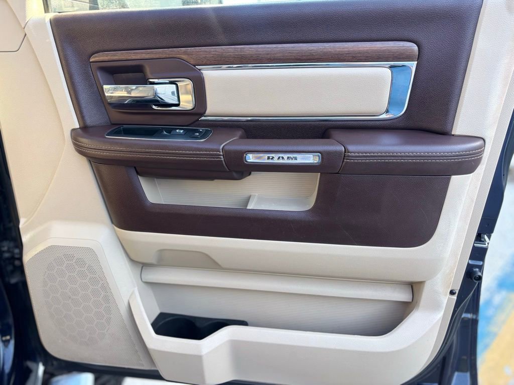 Used 2015 RAM 1500 Laramie w/ Convenience Group image 11