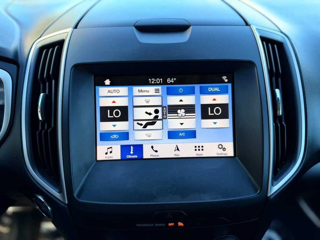 Used 2019 Ford Edge SEL w/ Equipment Group 201A AWD/4WD image 35
