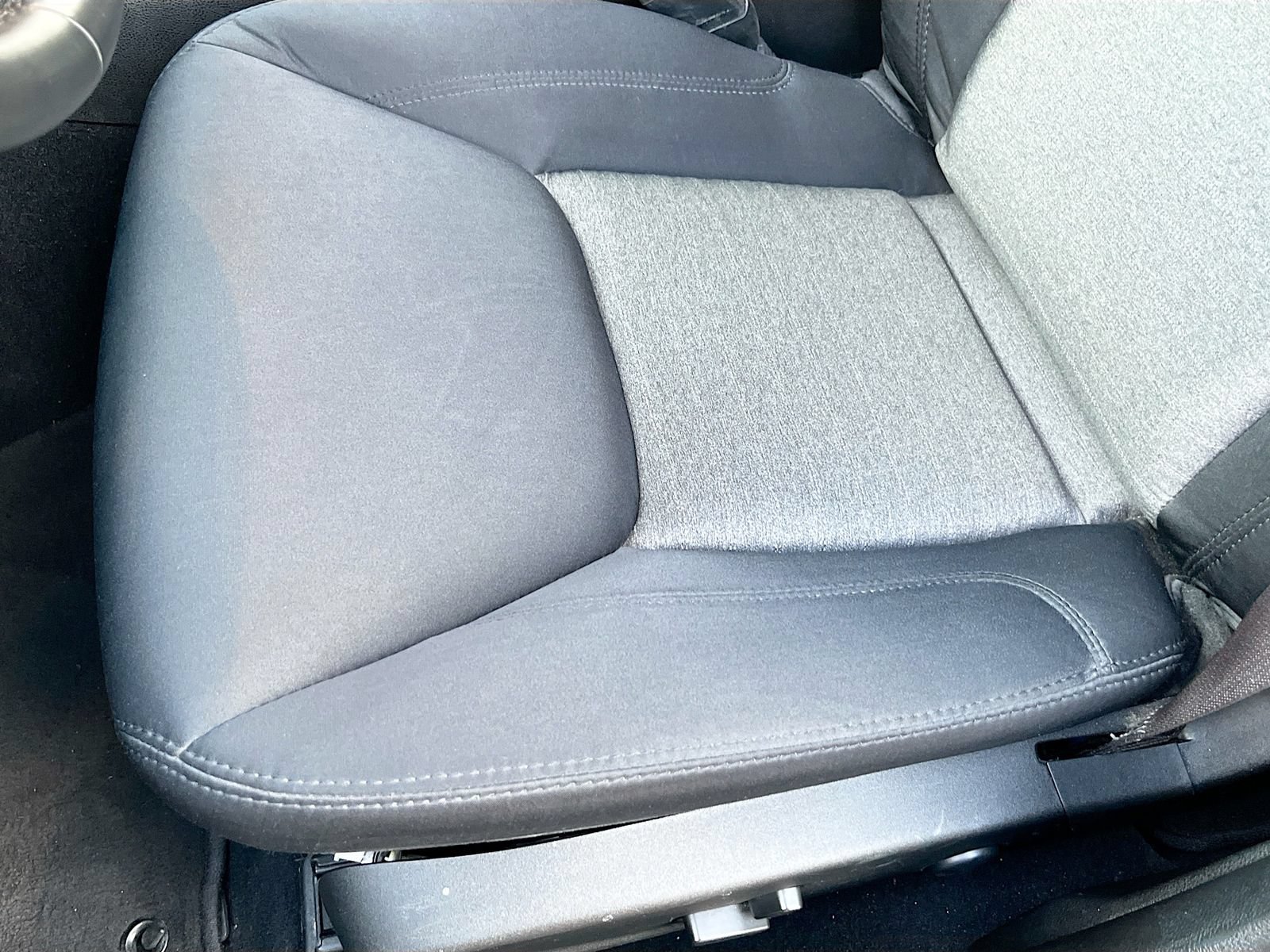 Used 2022 Chrysler 300 Touring w/ Sport Appearance Package RWD image 18