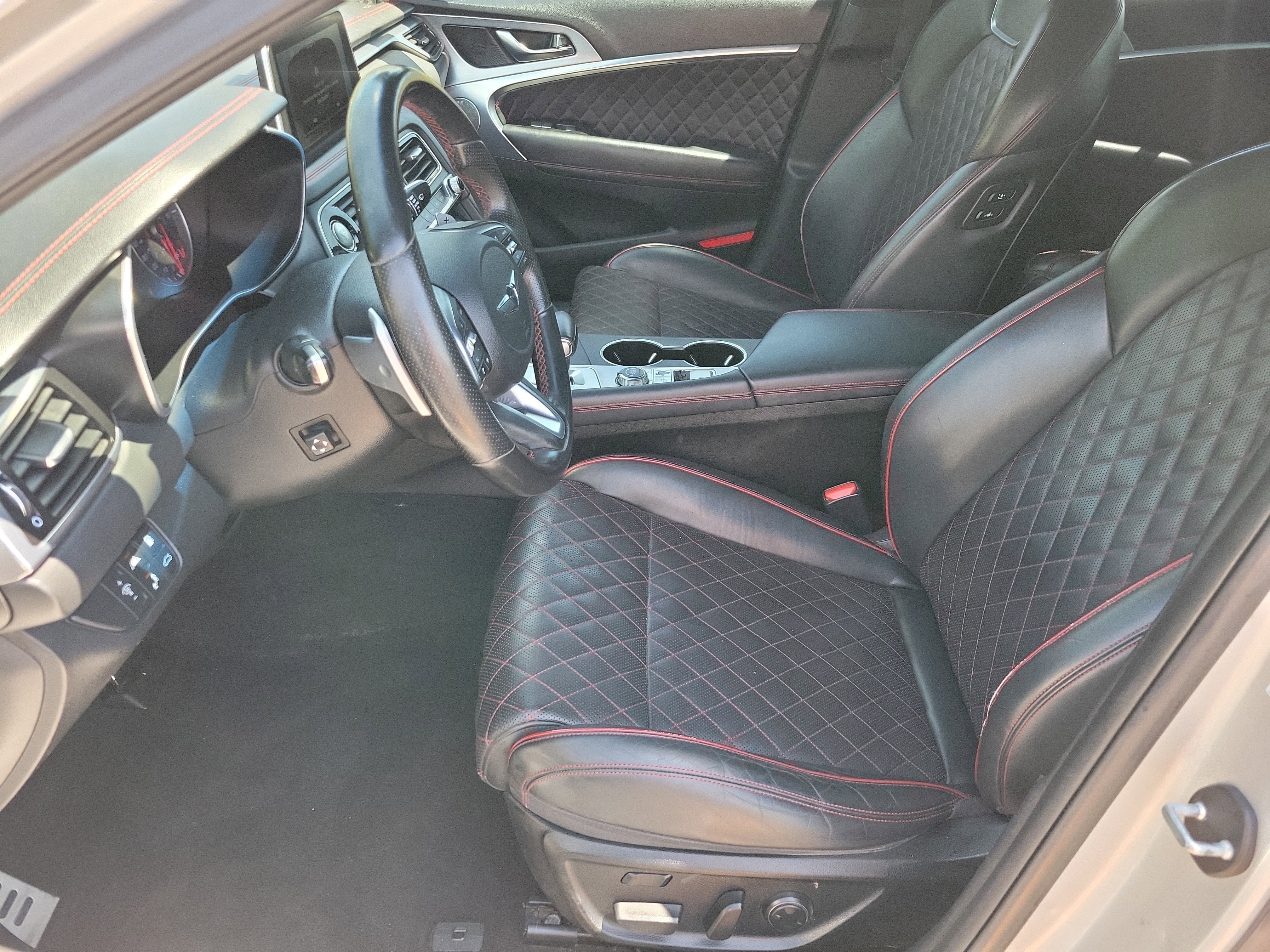 Used 2019 Genesis G70 2.0T Advanced w/ Sport Package RWD image 4