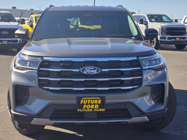 New 2027 Ford Explorer Active AWD/4WD image 2