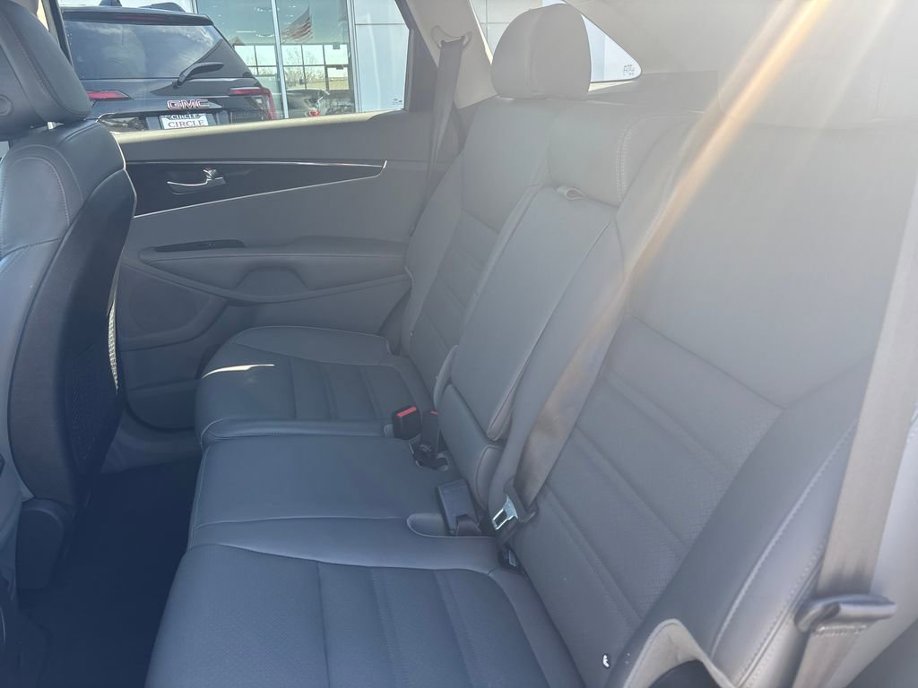 Used 2016 Kia Sorento EX image 28