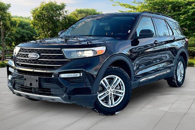 Certified 2023 Ford Explorer XLT w/ Equipment Group 202A image 11