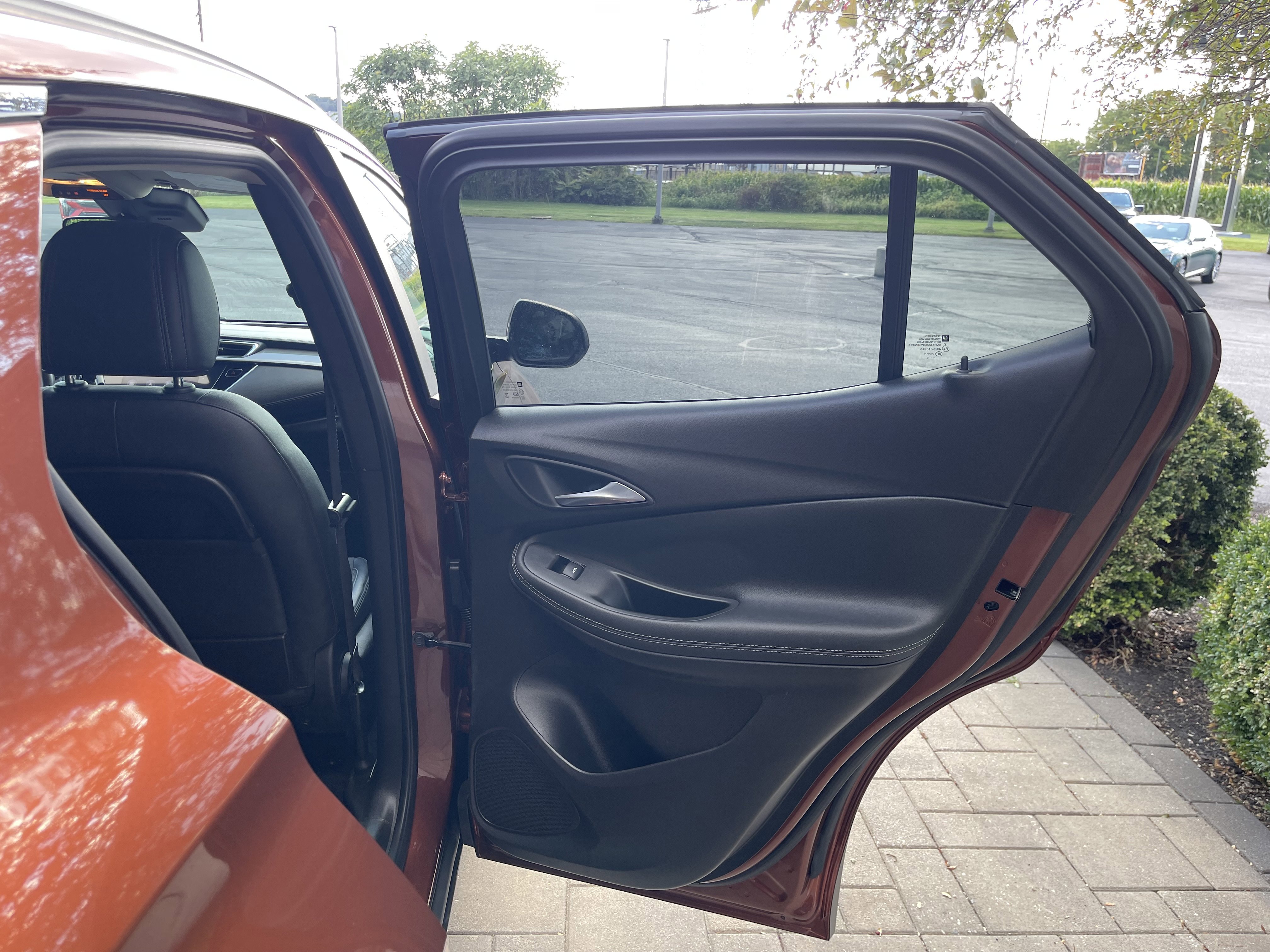 Used 2021 Buick Encore GX Select image 19