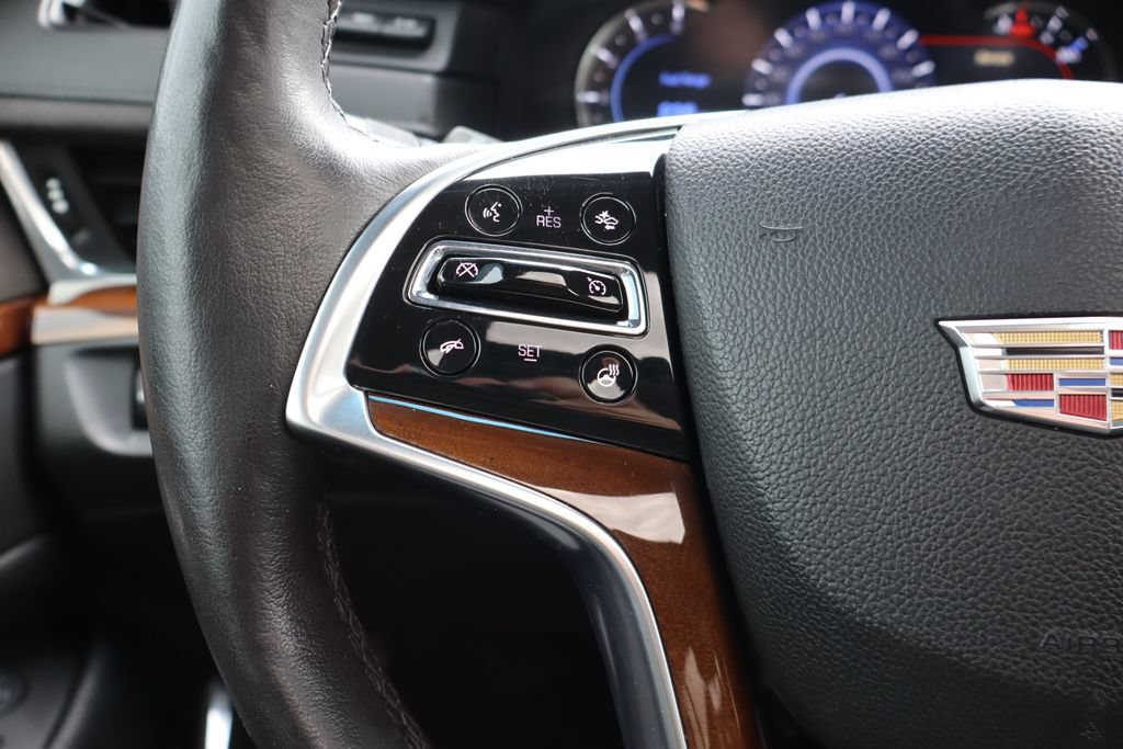 Used 2016 Cadillac Escalade ESV Luxury RWD image 8