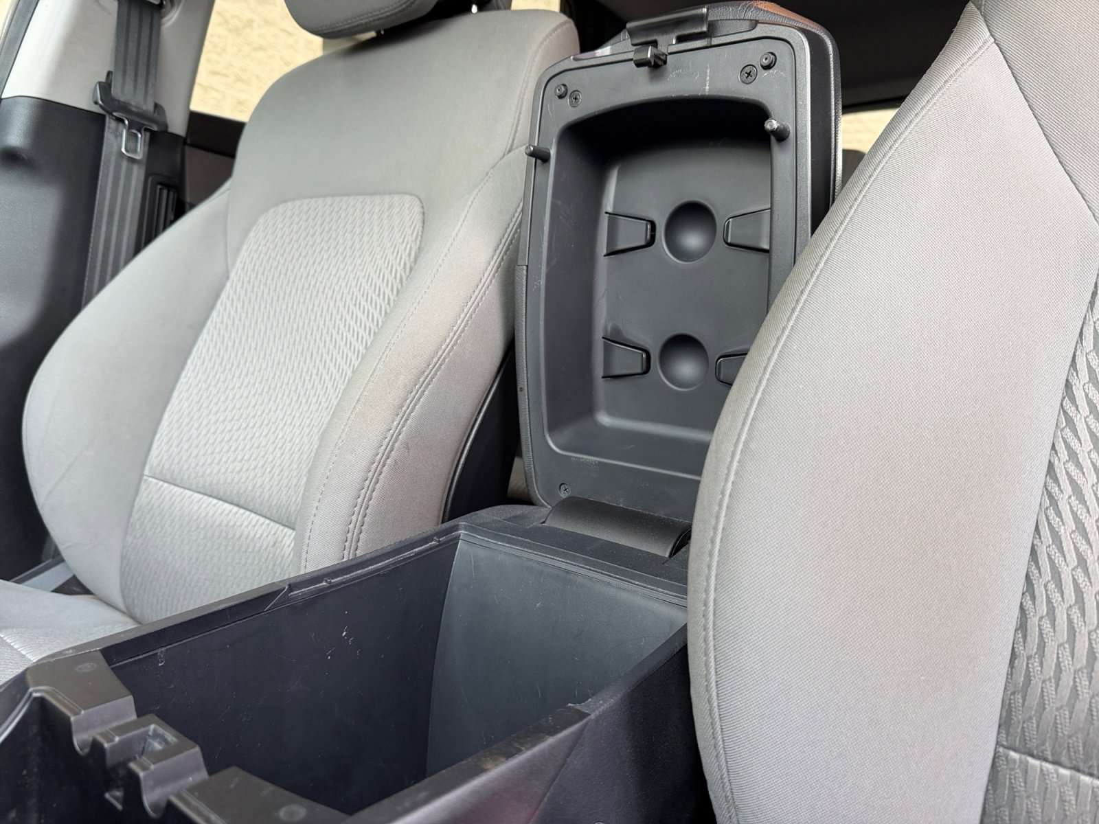 Used 2016 Hyundai Santa Fe Sport image 15