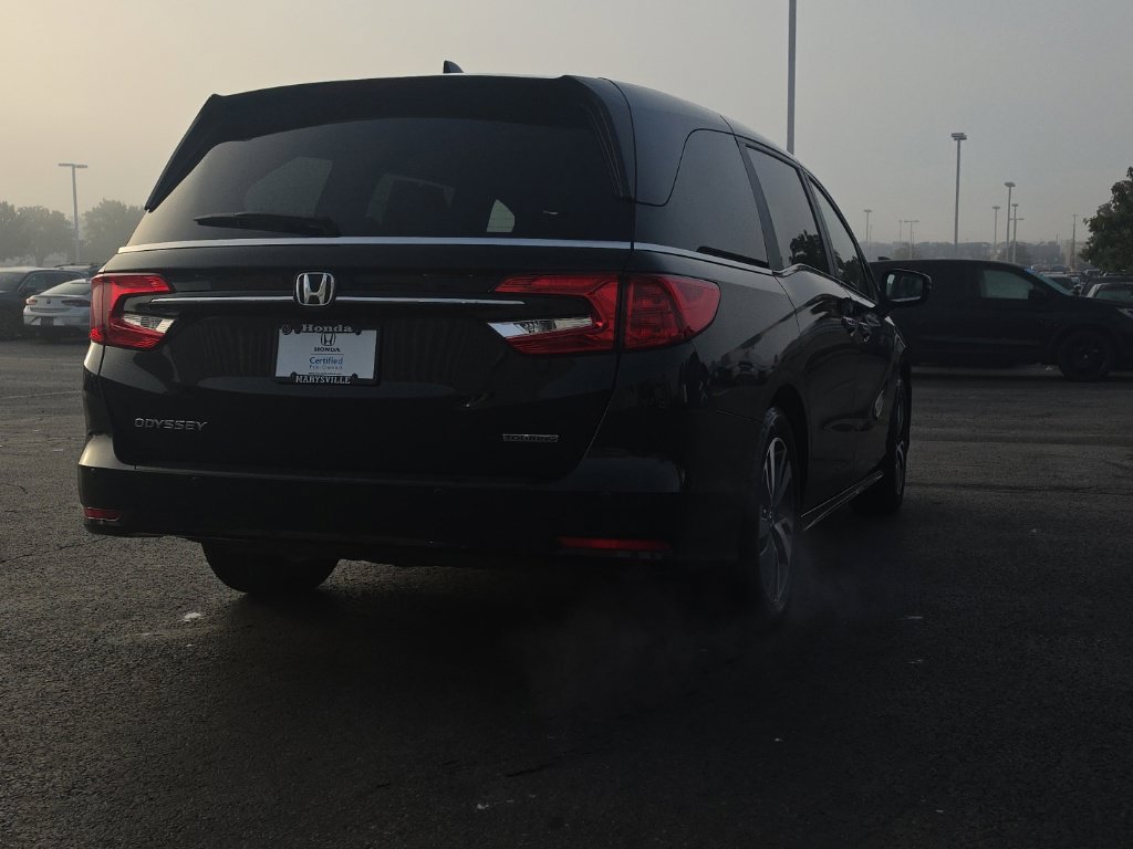 Certified 2024 Honda Odyssey Touring image 8