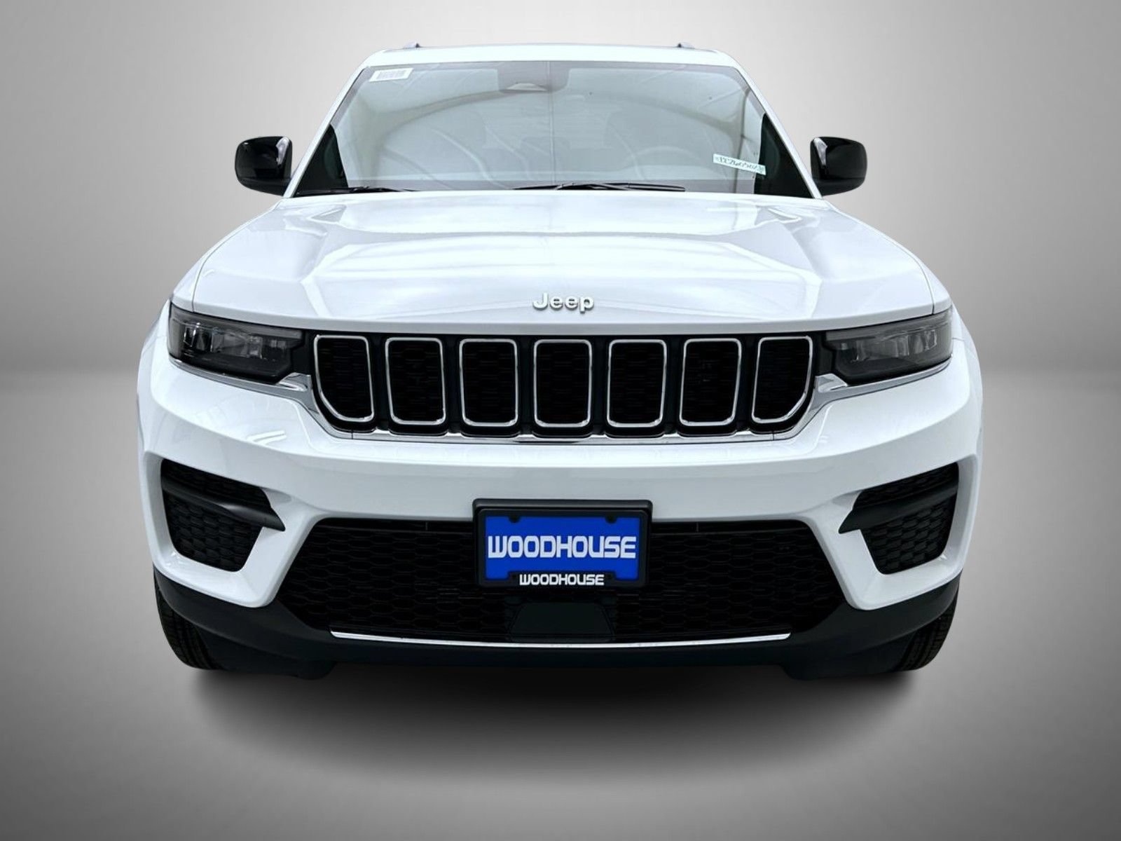 New 2026 Jeep Grand Cherokee Laredo AWD/4WD image 2