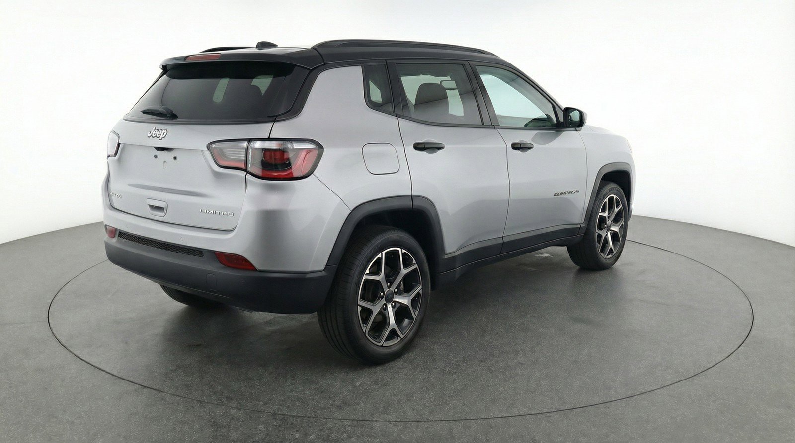 Used 2025 Jeep Compass Limited image 9