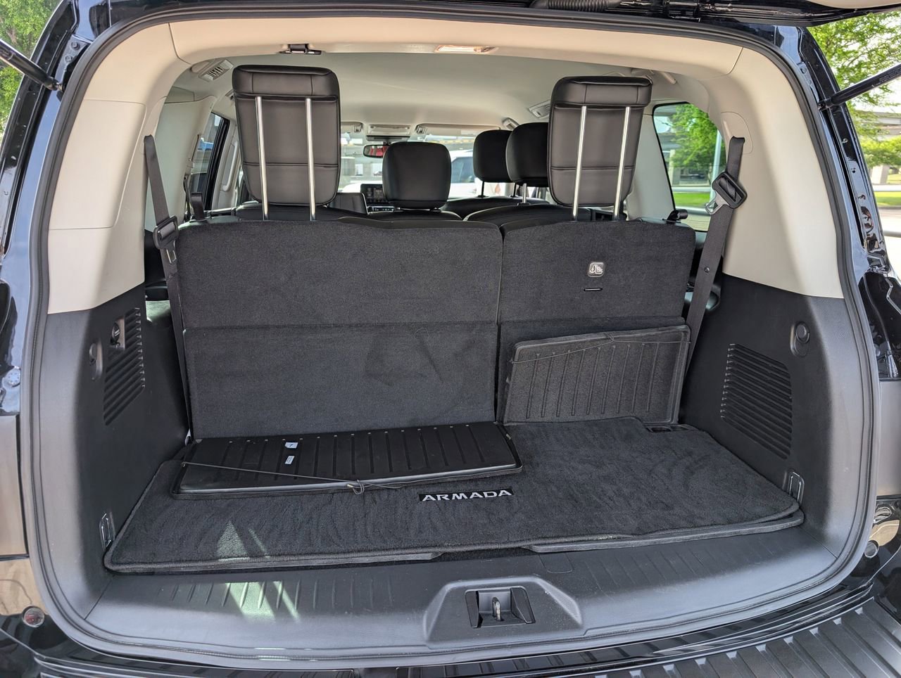 Certified 2023 Nissan Armada SV w/ Cargo Package image 29