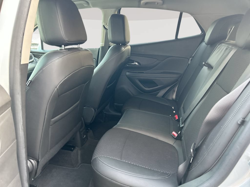 Used 2022 Buick Encore Preferred w/ Safety Package AWD/4WD image 28