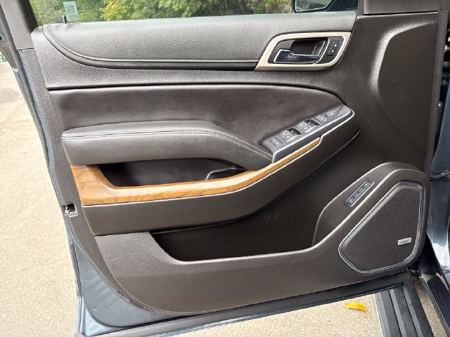 Used 2019 GMC Yukon Denali w/ Denali Ultimate Package AWD/4WD image 16