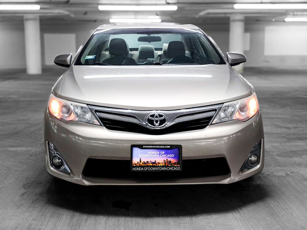 Used 2014 Toyota Camry XLE image 12