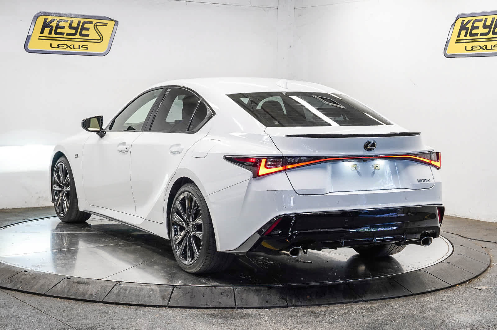Used 2025 Lexus IS 350 F Sport w/ Navigation Package RWD image 2