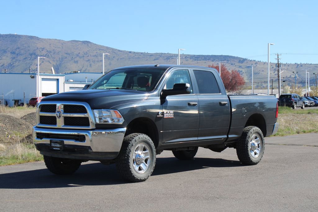 Used 2018 RAM 2500 Tradesman w/ Chrome Appearance Group image 7