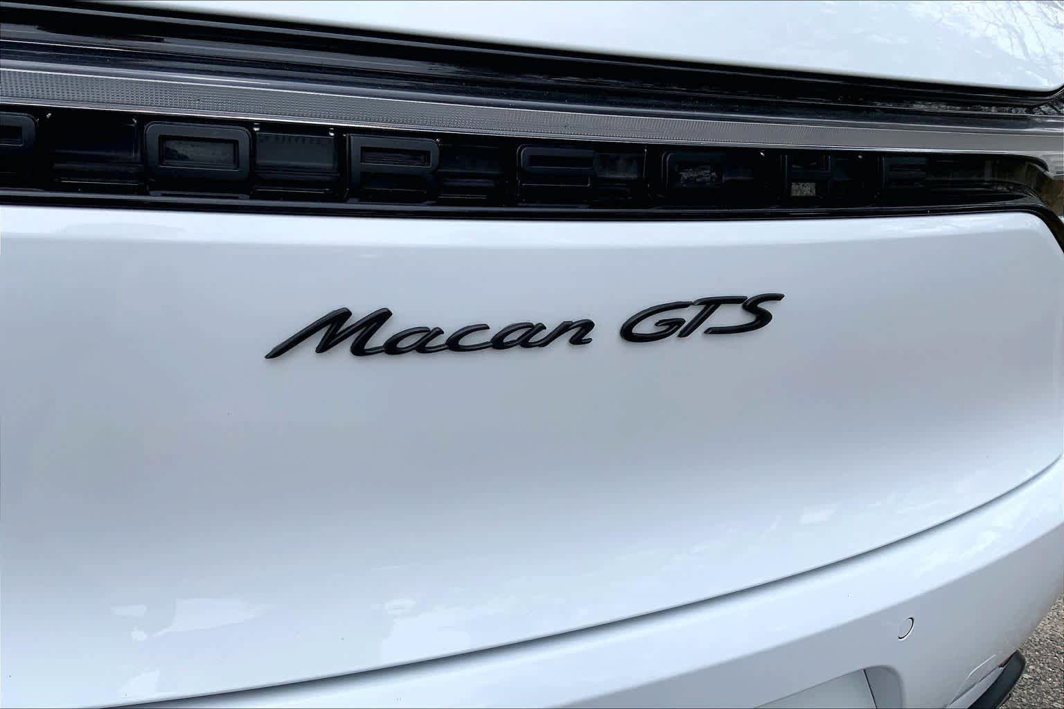 Used 2021 Porsche Macan GTS AWD/4WD image 29