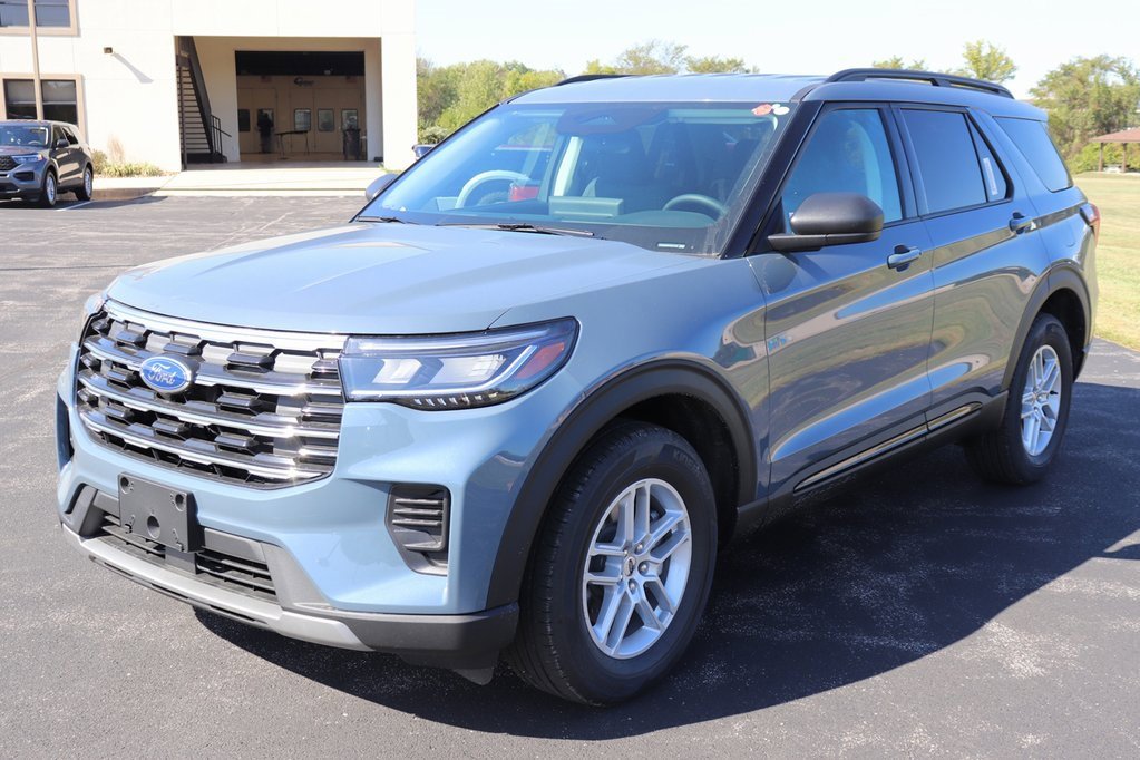 New 2026 Ford Explorer Active image 6