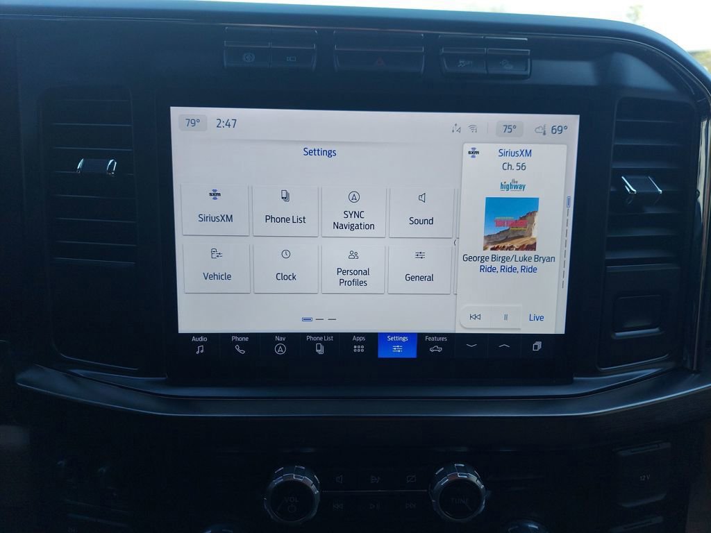 Used 2023 Ford F350 Lariat w/ Tremor Off-Road Package image 21