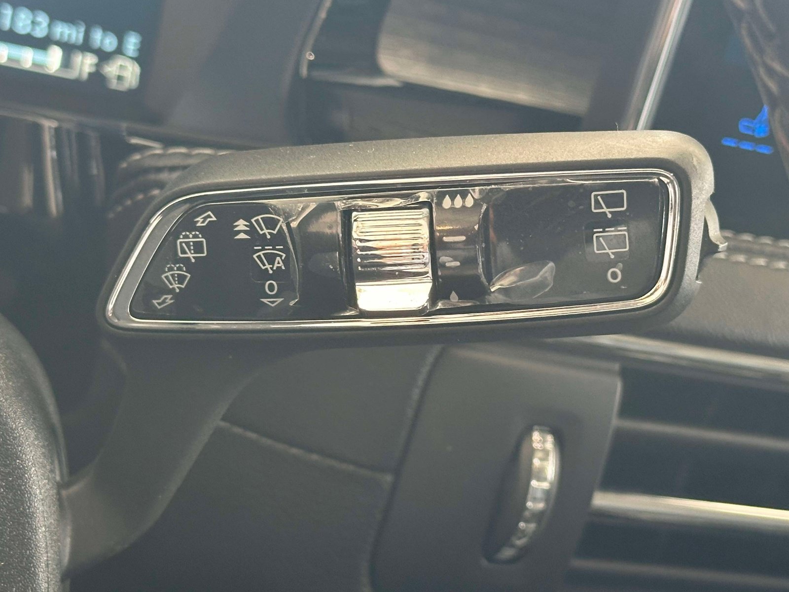 Used 2023 Lincoln Corsair AWD w/ Equipment Group 101A image 24