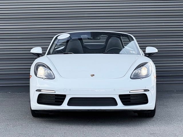 Used 2024 Porsche 718 Boxster RWD image 8