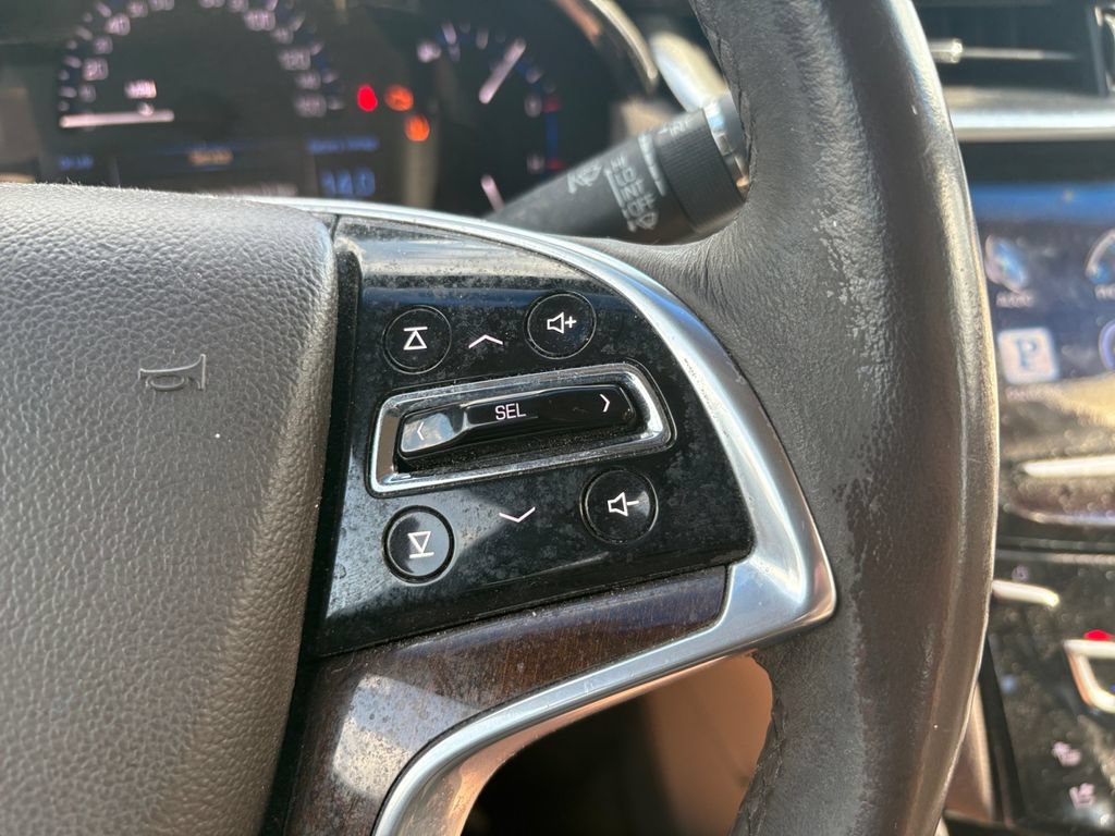 Used 2013 Cadillac XTS Luxury w/ Driver Awareness Package FWD image 16