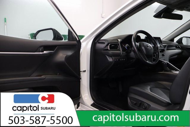 Used 2021 Toyota Camry SE w/ Cold Weather Package image 9