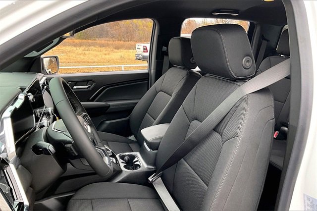 New 2026 GMC Canyon Elevation w/ Convenience Package image 9