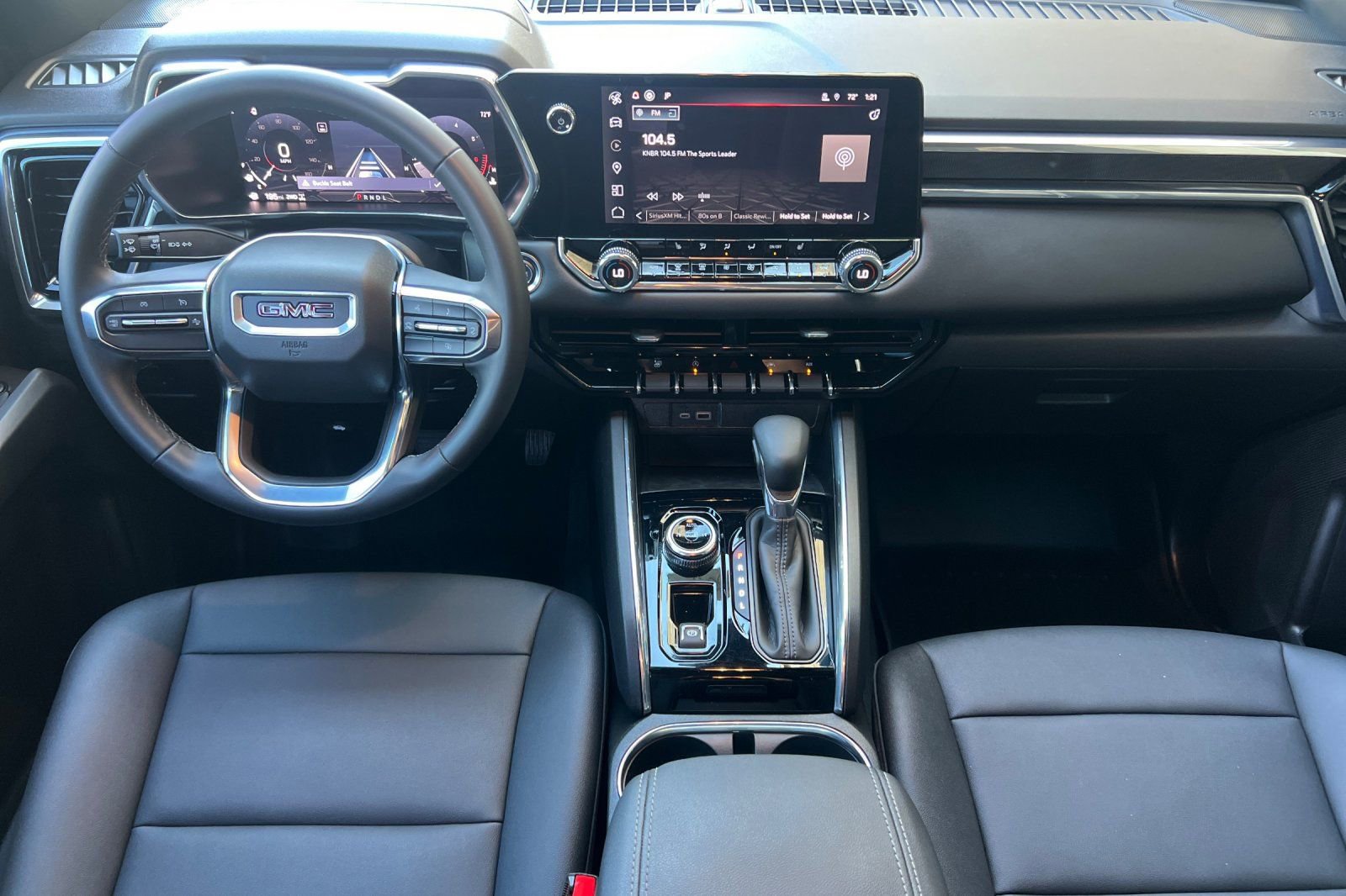 Used 2024 GMC Canyon Elevation w/ Elevation Premium Package image 13